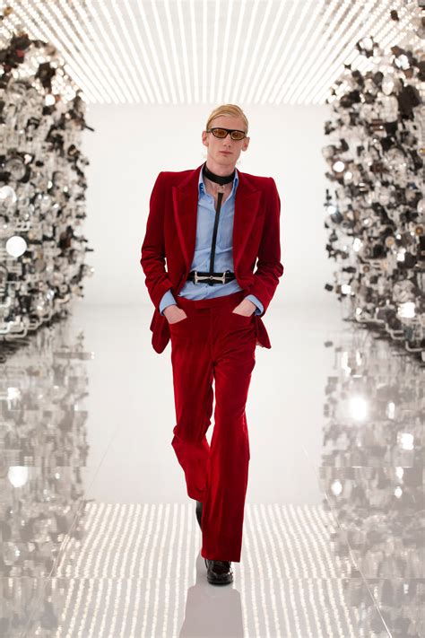 red gucci suit|who makes gucci suits.